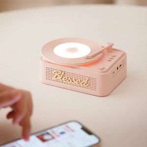 اسپیکر بلوتوثی صورتی طرح گرامافون