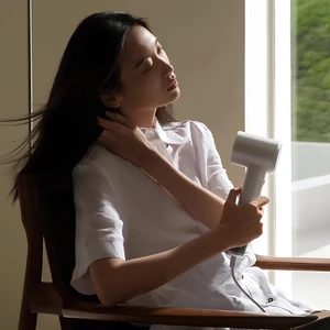 سشوار یون منفی میجیا