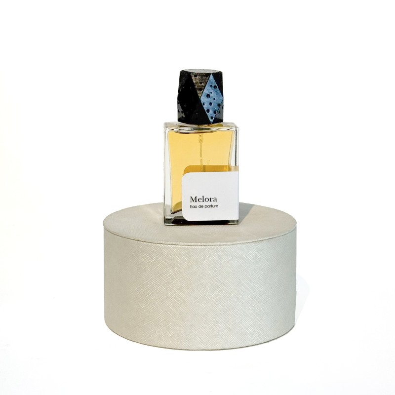 عطر melora برند 69