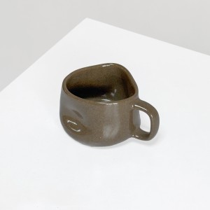 ماگ دفرمه گل دست آر
