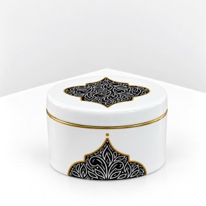 شکلات‌خوری مشکی بزرگ