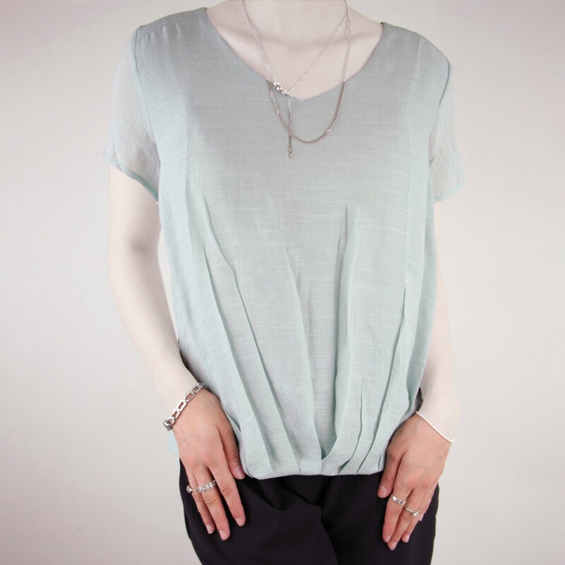 تیشرت زنانه جلو چین دار