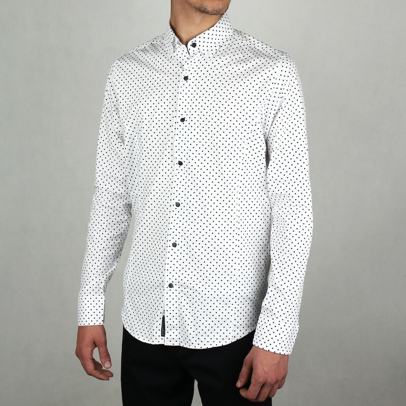 پیراهن مردانه خال خالی