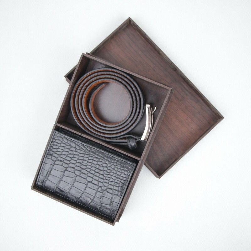 ست دو تیکه چرم طبیعی کمربند و کیف پول مردانه