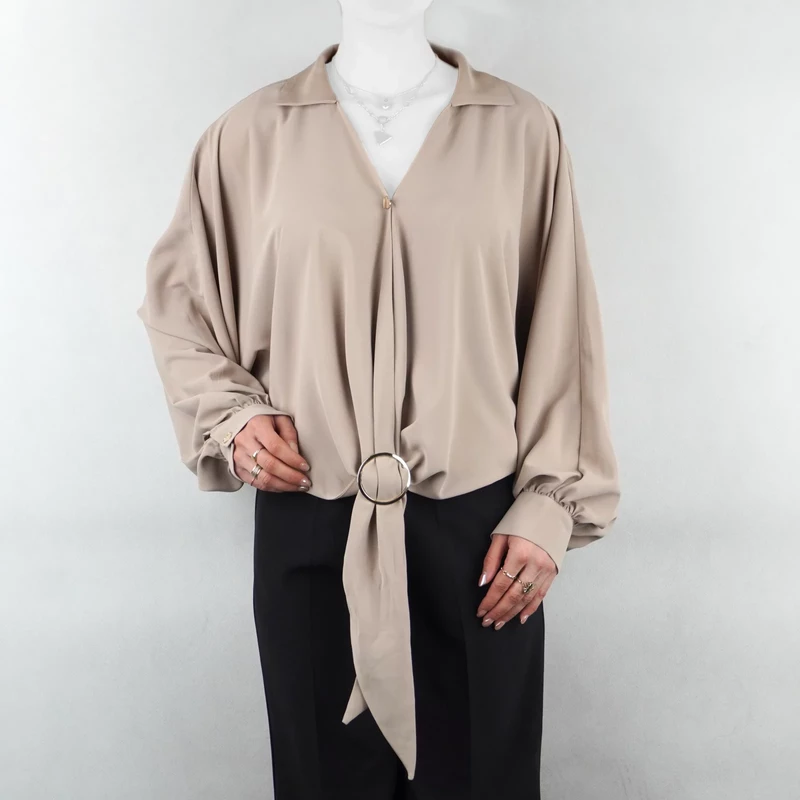 شومیز زنانه یقه شکاری ساتن