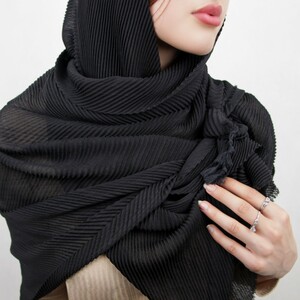 شال منگوله دار زنانه