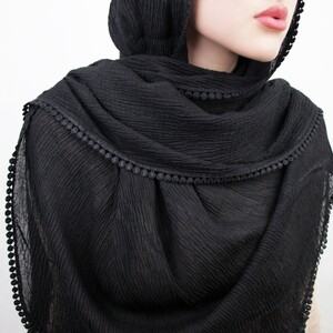 شال لبه نوار سکه ای زنانه