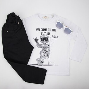 بلوز پسرانه koton طرح ربات سفید