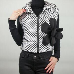 پافر زنانه کوتاه نیزل خال ریز