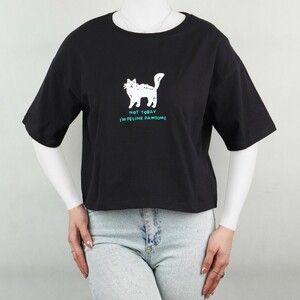 تیشرت زنانه یقه گرد طرح گربه مشکی