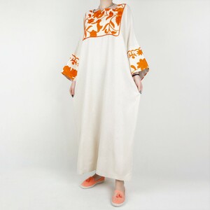 کفتان زنانه طرح گل و برگ