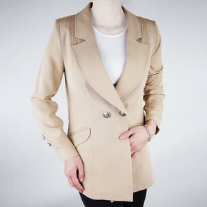 کت زنانه مدل یقه انگلیسی از برند مازراتی