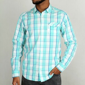 پیراهن مردانه از برند riv/sd در طرح  چهار خونه فیروزه ای