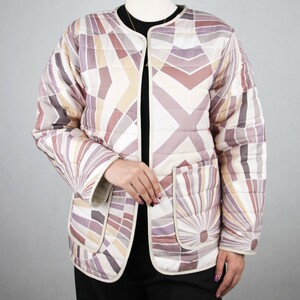 کاپشن زنانه کوتاه رنگارنگ تیره نیزل