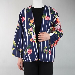 کت زنانه مازراتی خط دار و گل دار نیزل