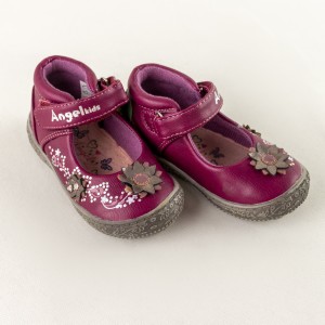 صندل دخترانه