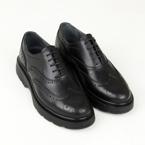 کفش چرم کلاسیک