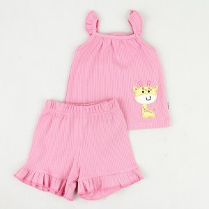 ست دخترانه تاپ و شلوارک طرح زرافه