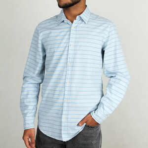 پیراهن مردانه از برند riv/sd در طرح  راه راه آبی