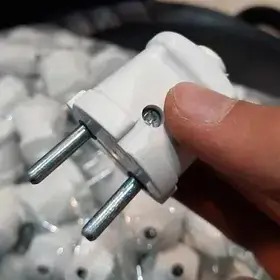 دوشاخه برق نری DOSHAKHEH-