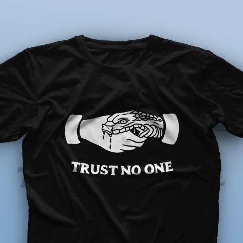 تیشرت Trust No One
