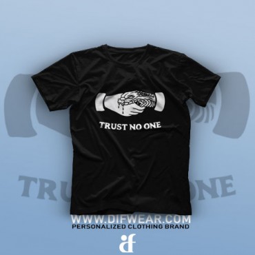 تیشرت Trust No One