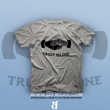 تیشرت Trust No One