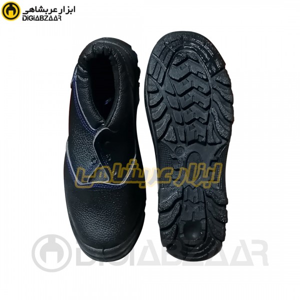 کفش کار آیاک سایز 42 درجه یک