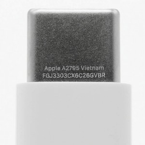 کابل شارژ USB-C به USB-C اپل اورجینال A2795 طول 1 متر سر کارتنی