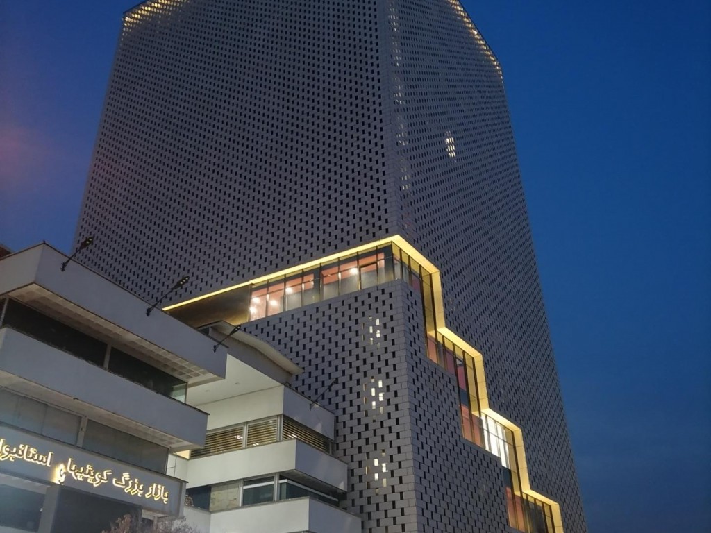 حال و روز پلاسکوی جدید