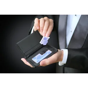 ست حرفه‌ای شعبده مارونز مجیک مدل Deluxe Box of Tricks نسخه امضاء با بیش از ۱۰۰ ترفند