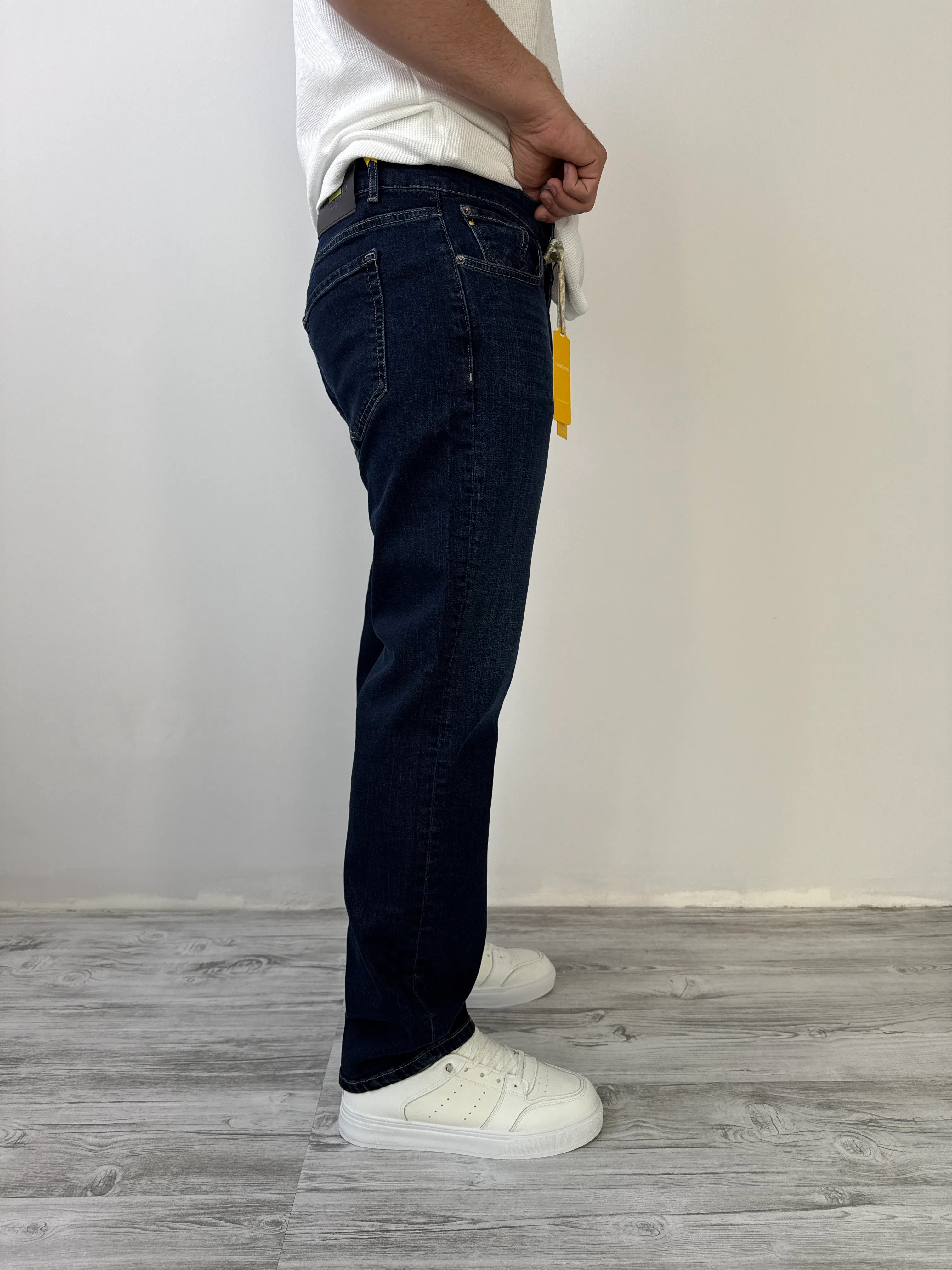 شلوار جین Straight comfort