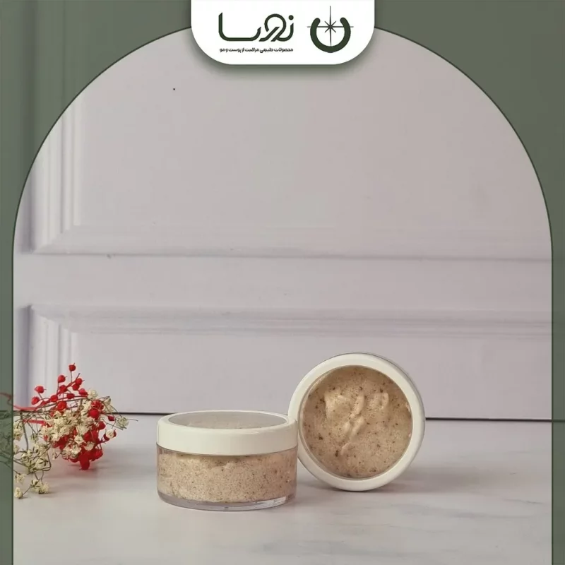 ✨  اسکراب لب طبیعی | تغذیه، ترمیم و نرمی لب‌ها + جلوگیری از ترک و خشکی