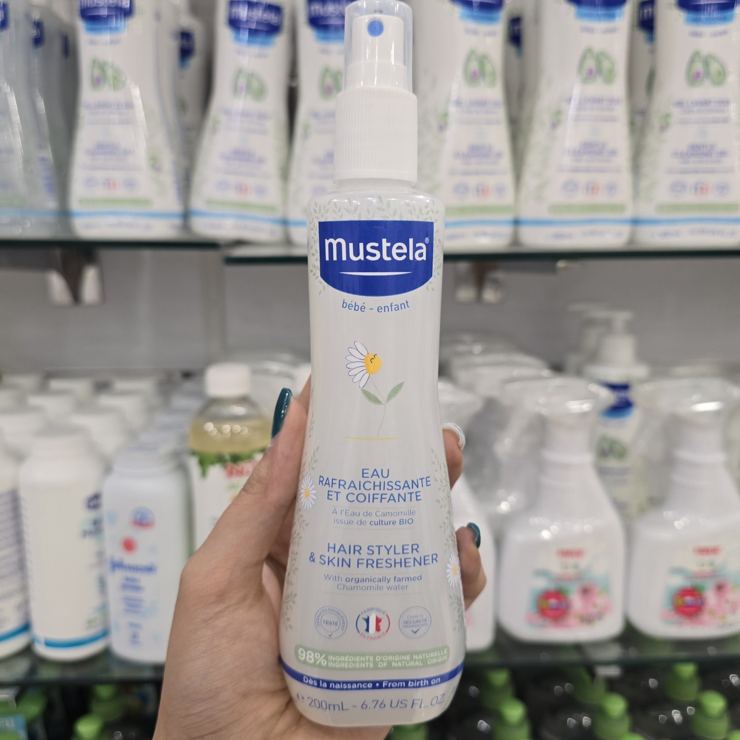 اسپری گره باز کن حالت دهنده و خوشبو کننده مو ماستلا  Mustela