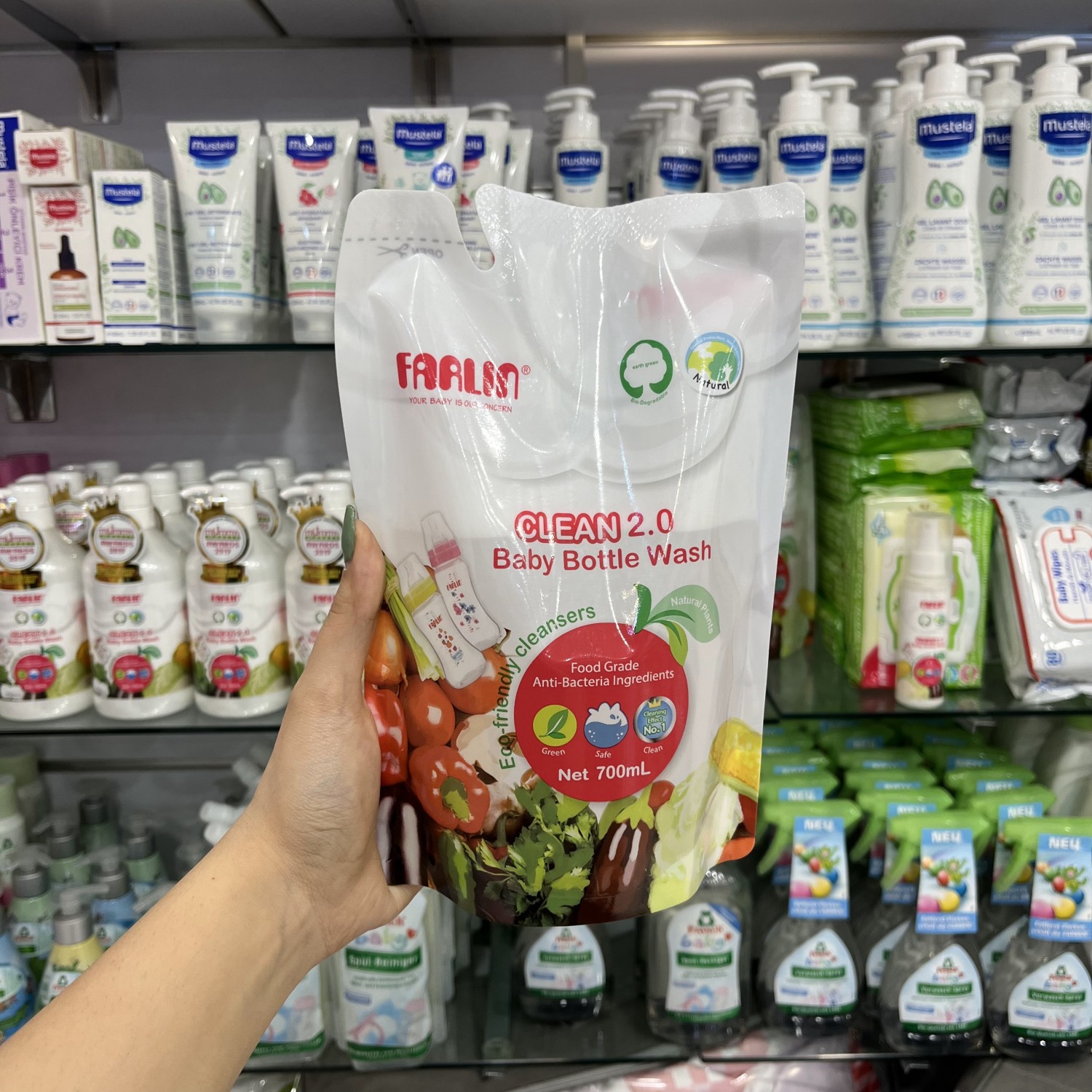 مایع استریل یدک شیشه شیر 700 میل فارلین FARLIN