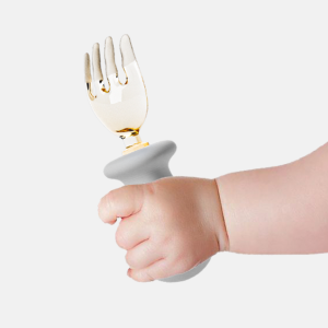 قاشق و چنگال کوچک نوزاد هی اور شی He or she