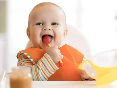 سرلاک خانگی یا آماده؛ کدام برای نوزاد شما بهتر است؟