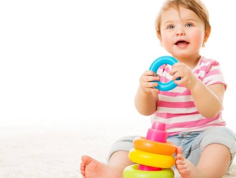 اسباب بازی برای کودک یازده ماهه