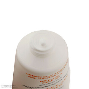 کرم ضدآفتاب درماتیپیک مدل Anti -acne، حجم 40 میلی‌لیتر