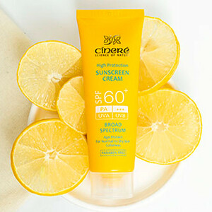 کرم ضد آفتاب بدون رنگ سینره، SPF60، مدل اولترا، مناسب پوست معمولی و خشک و حجم 50 میلی‌لیتر، محافظت کننده در برابر اشعه UVA و UVB، بدون پارابن، +++PA، ضد پیری پوست، با ماندگاری 2 ساعته