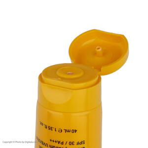 کرم ضدآفتاب و ضدلک بی‌رنگ لافارر مدل SPF30، مناسب پوست‌های خشک و معمولی، حجم 40 میلی‌لیتر