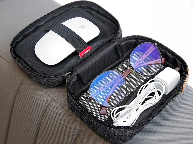 کیف دستی ضد آب بیسوس مدل Easy-going Series Digital Accessories Storage Package Small