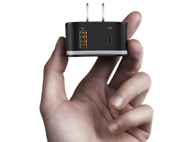 شارژر دیواری و آداپتور جهانی بیسوس مدل  Removable 2in1 universal travel adaptor PPS Quick Charger Edition