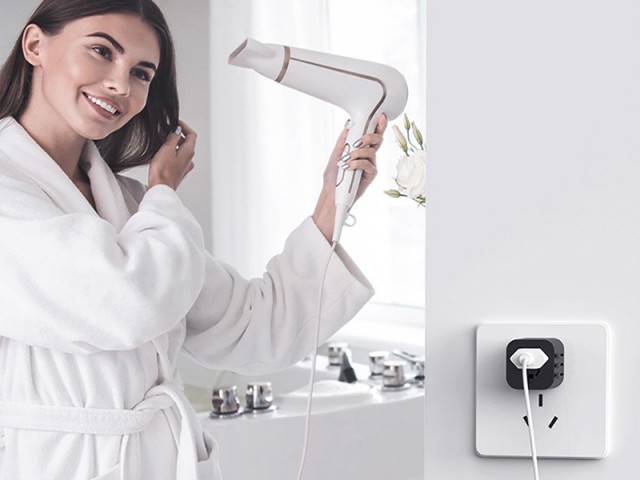شارژر دیواری و آداپتور جهانی بیسوس مدل  Removable 2in1 universal travel adaptor PPS Quick Charger Edition
