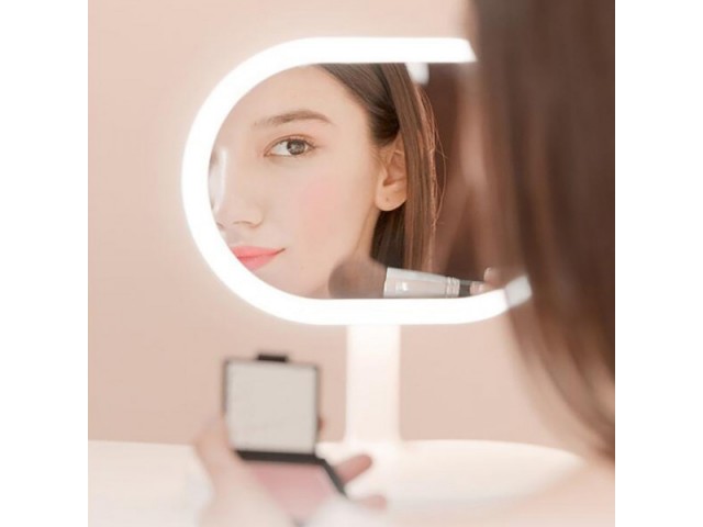 آينه ميكاپ با شارژر بی‌سیم و اسپیکر بلوتوثی مومکس مدل QL13 Q.LED Mirror