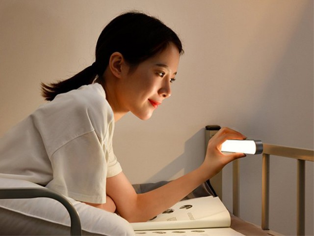 چراغ مطالعه شارژی بیسوس مدل Magnetic Stepless Dimming Charging Desk Lamp DGXC-C0G