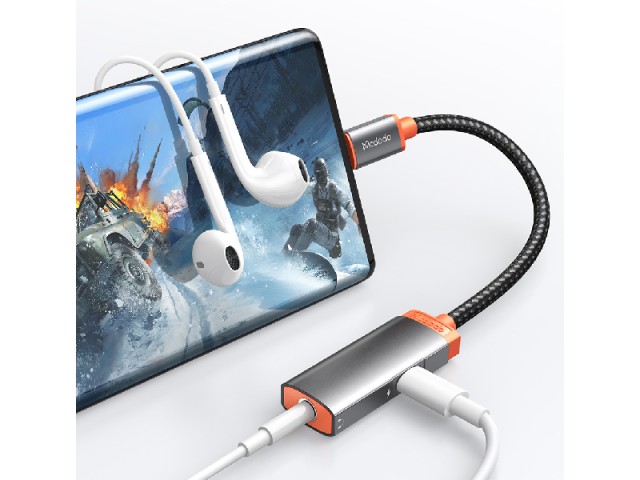مبدل تایپ سی به صدا AUX و پورت شارژ مک دودو مدل CA-0500