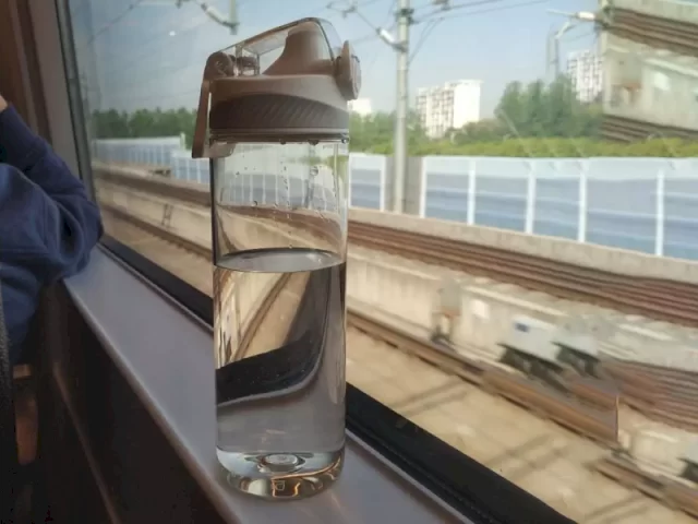 بطری آب شیائومی مدل Full Hello Life Tritan Sports Cup 620Ml