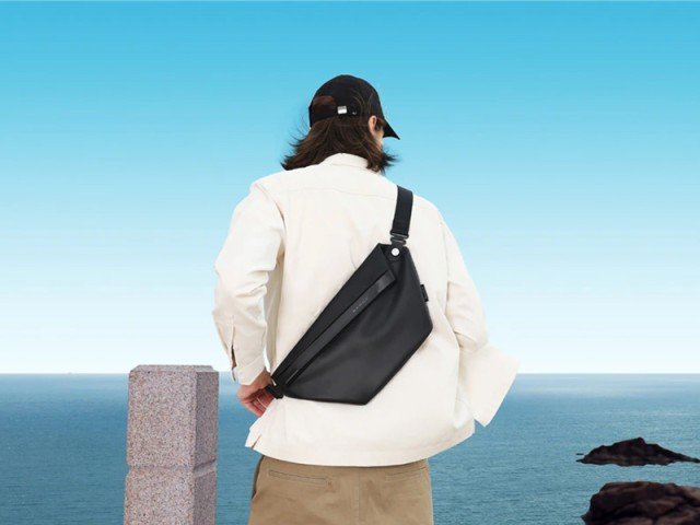 کیف قفسه سینه ضد آب بنج مدل BG-7396 Men Waterproof Crossbody Chest Bag مناسب برای تبلت 7.9 اینچی