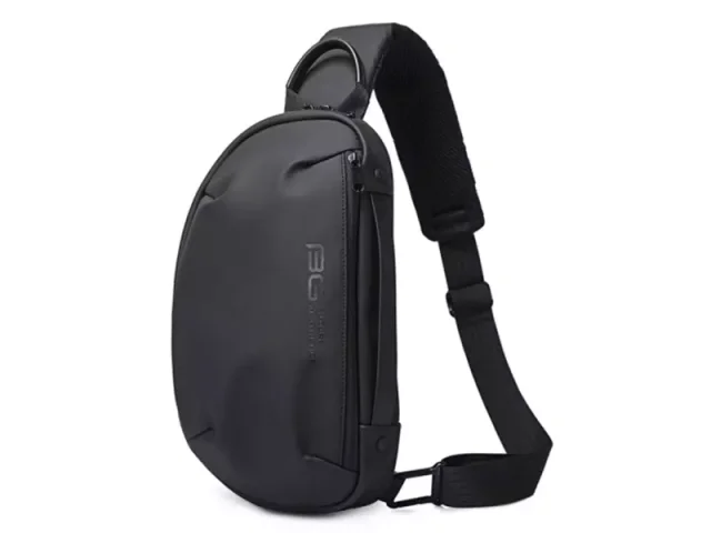 کوله تک بند USB دار  ضدآب بنج مدل BG-7306 Crossbody Chest Bag with USB Port